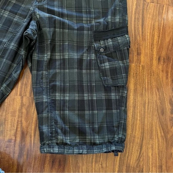 XRAY Jeans Mens Long Cargo Shorts With Draw Cord Black Plaid size 46 - Picture 5 of 10